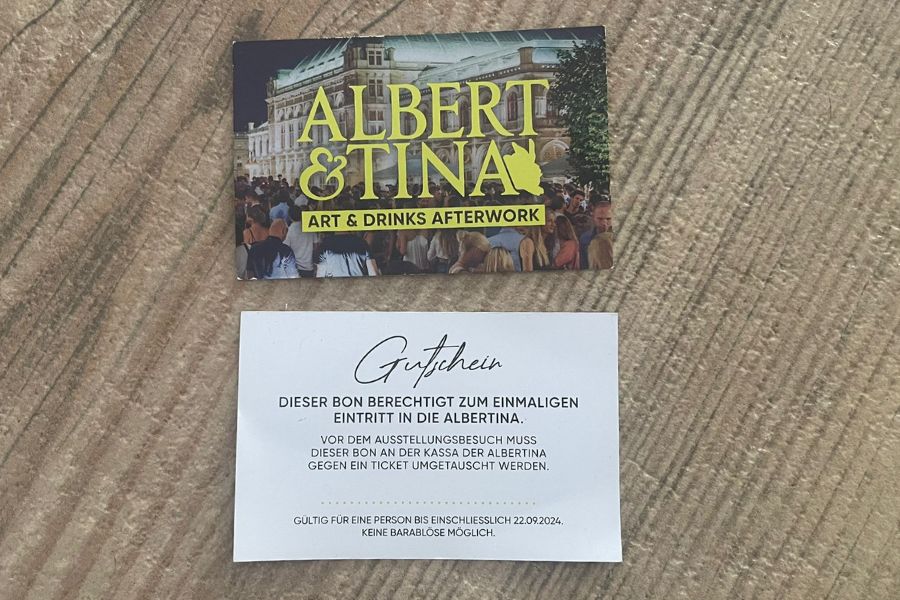 Gutschein Vorder- und Rückseite von Albert und Tina für Besuch in der Albertina Wien zur Begeisterung der jungen Zielgruppe.