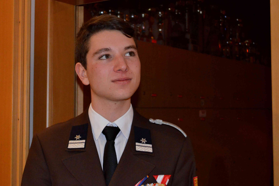 Alexander Bichler in seiner Rolle bei der Feuerwehr während dem Masterstudium.