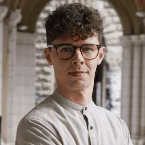 Portrait Marketing Manager Marvin Ploner, Absolvent eLearning Academy for Communication